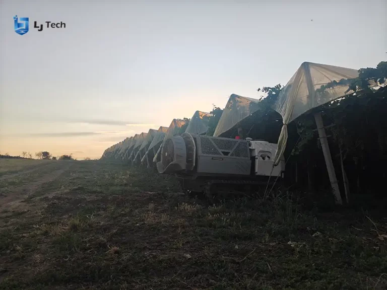 Night operations also extend the daily working window. Growers can complete spray tasks without taking up daytime labor.