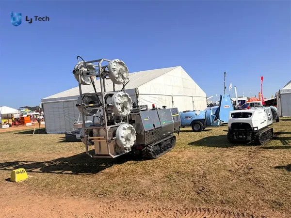 At NAMPO Cape 2026, visitors can discover the S1000 and S500 Pro autonomous sprayers.